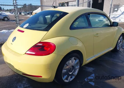 2012 Volkswagen Beetle 2.5L из США, поврежденный, VIN 3VWJP7AT8CM605304
